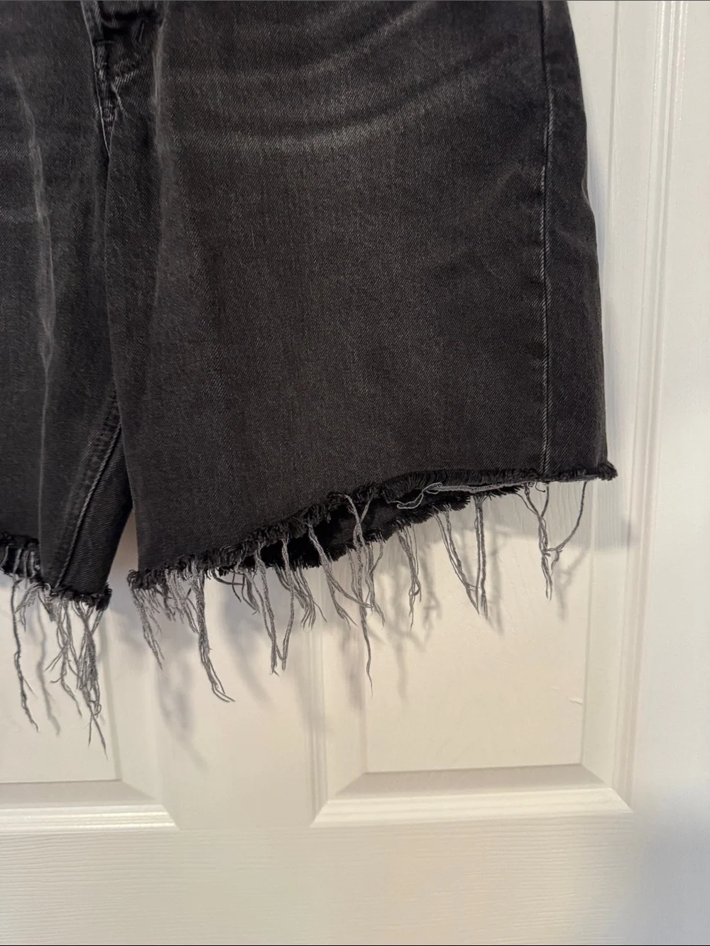 Madewell Women The Essex Long Baggy Short Raw Hem Black Denim Cutoff Size 30